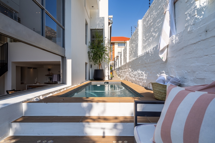3 Bedroom Property for Sale in Tamboerskloof Western Cape